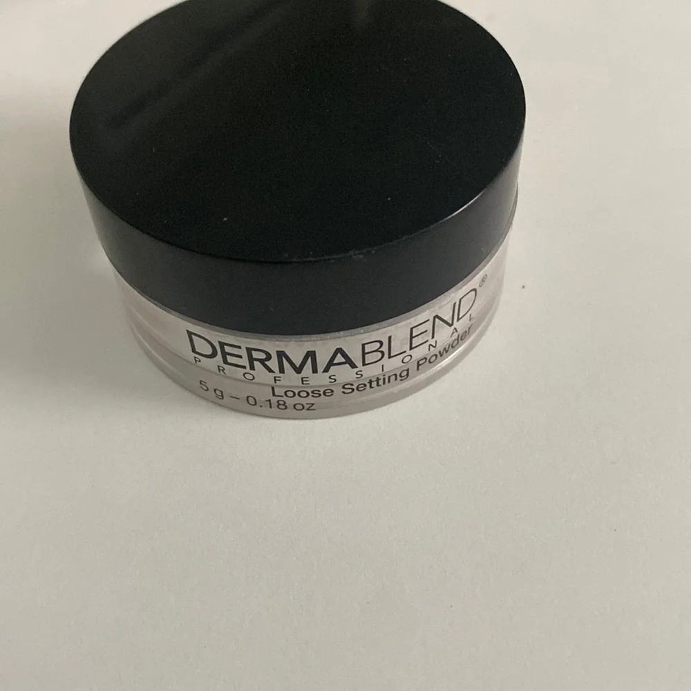 Dermablend - Picture 1 of 4
